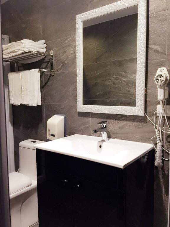 Ximen 101 - S Hotel Тайпей Екстериор снимка