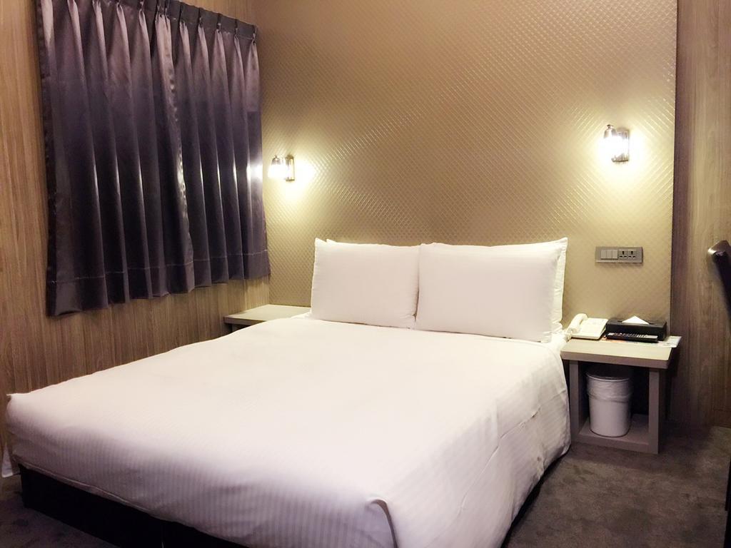 Ximen 101 - S Hotel Тайпей Екстериор снимка