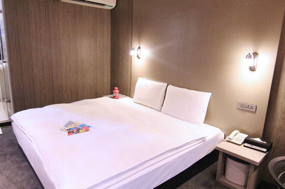 Ximen 101 - S Hotel Тайпей Екстериор снимка