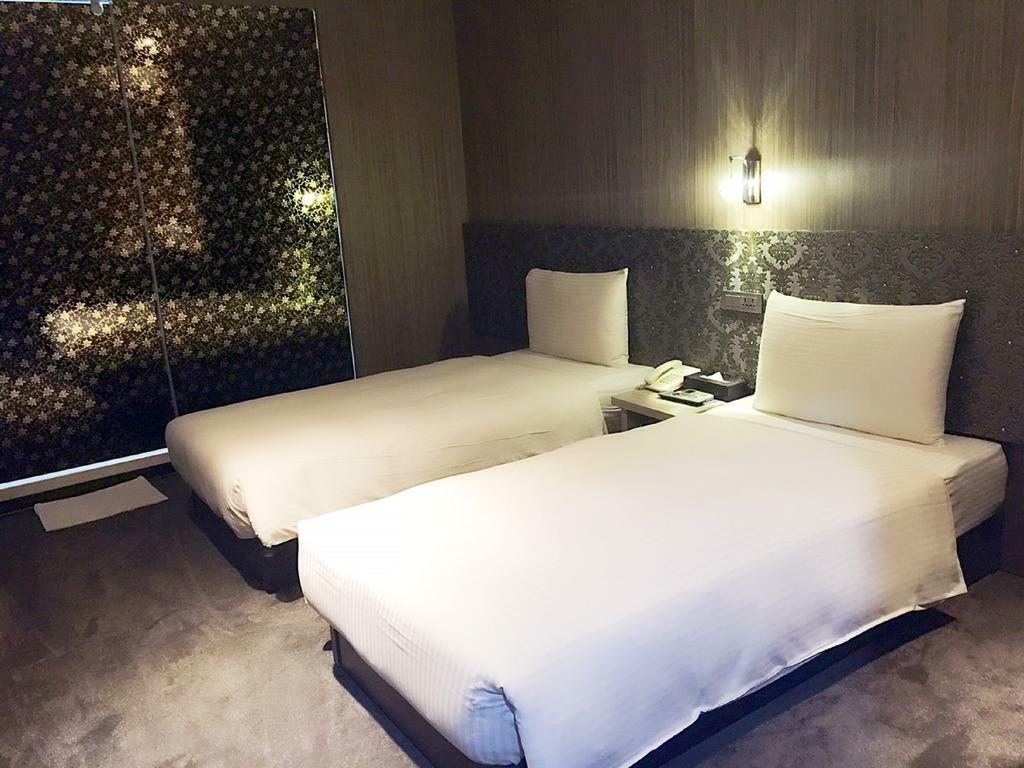 Ximen 101 - S Hotel Тайпей Екстериор снимка